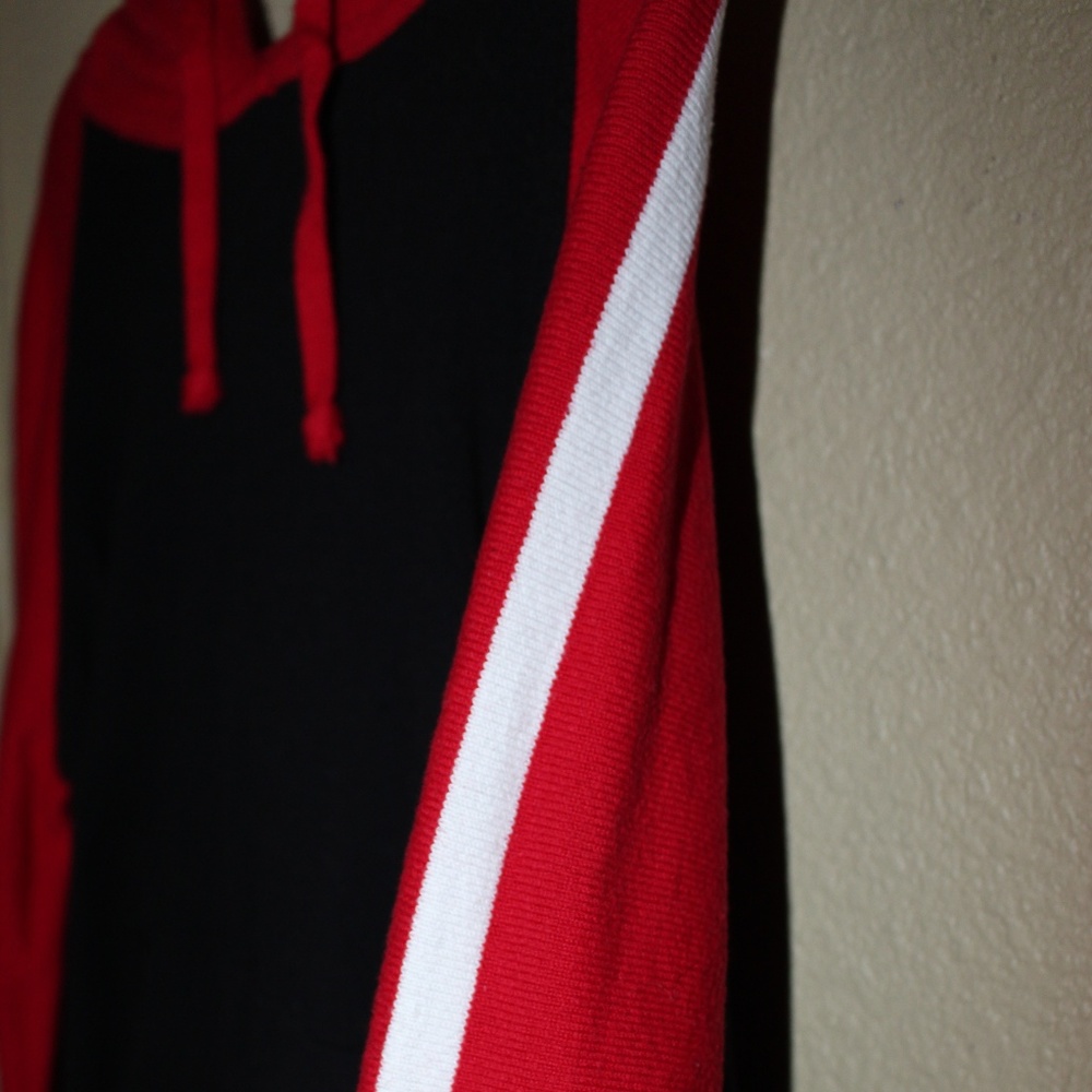 Forever 21 Sweatshirt - Picture 2 of 4